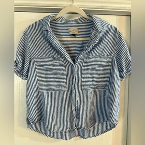 Universal Thread Linen Blend top